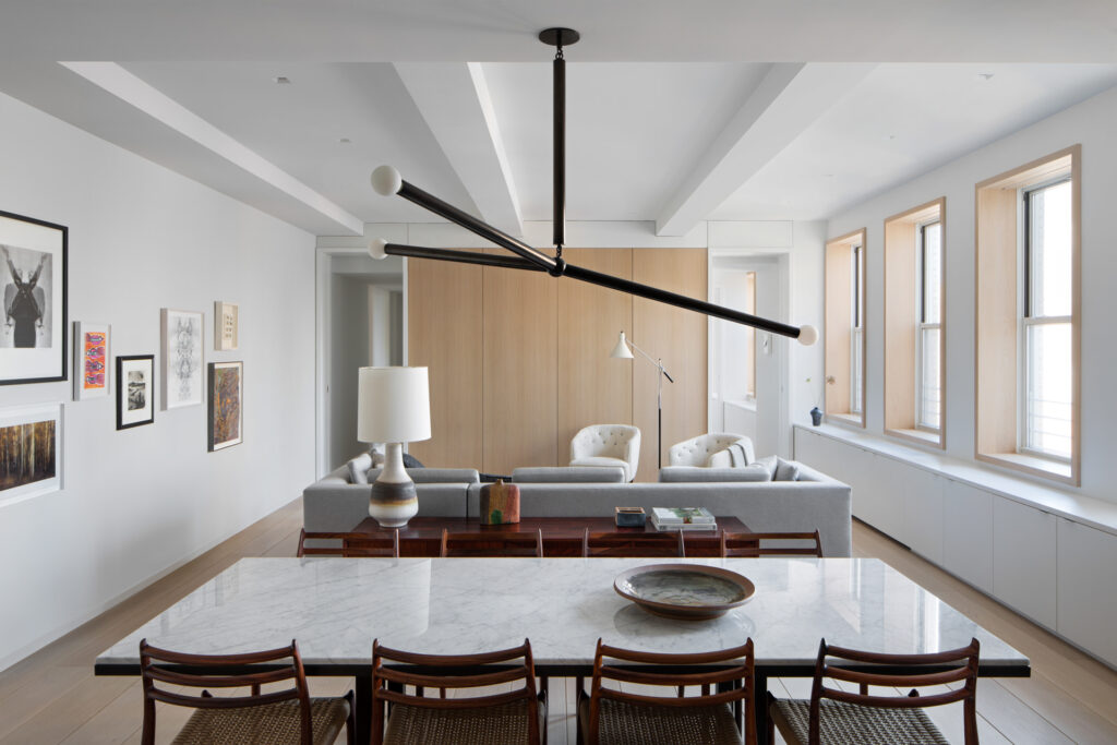 CONTEMPORARY FAMILY LOFT Interior